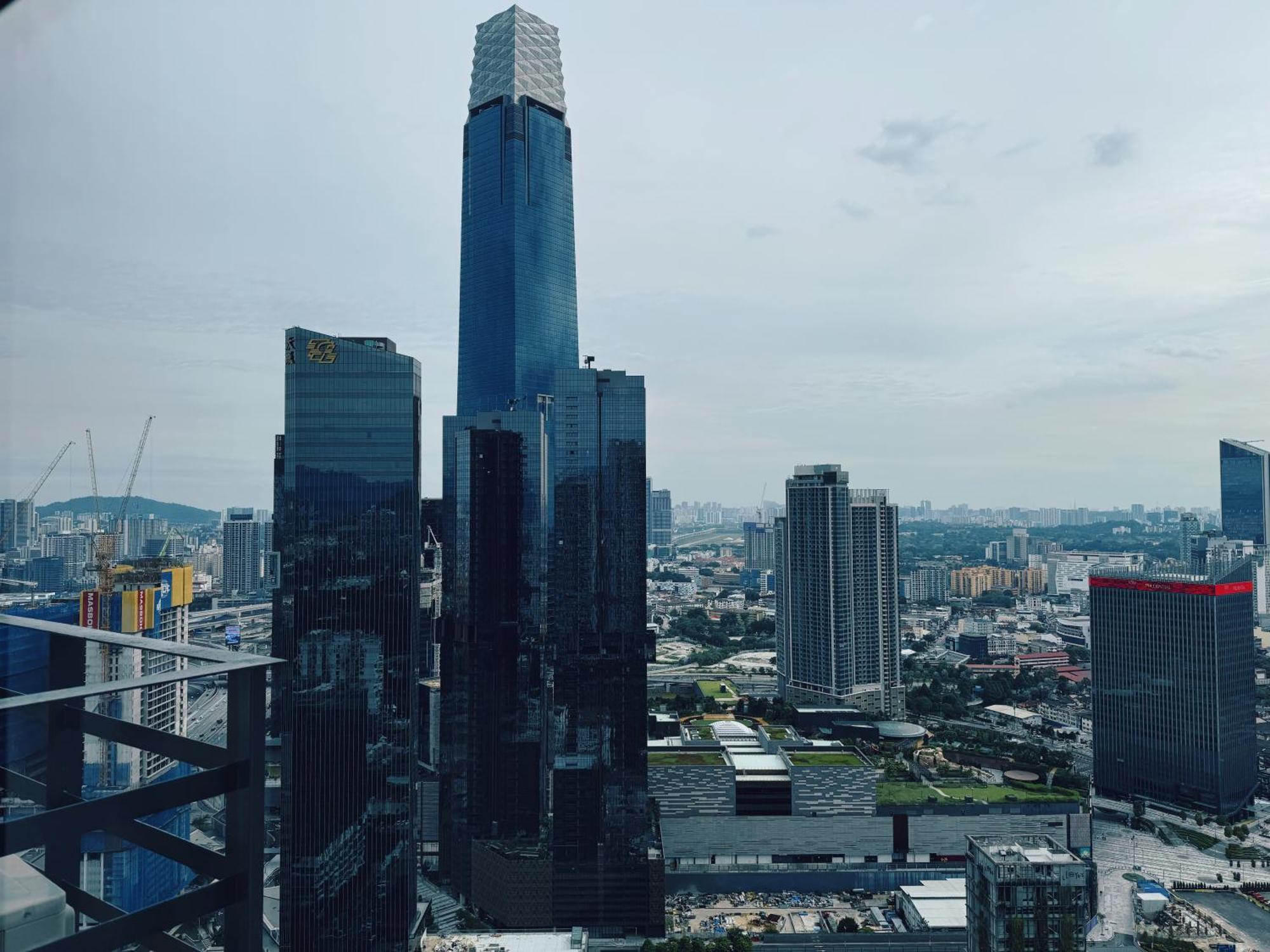 Agile Bukit Bintang Trx By Dormeo Destinations Apartment Куала Лумпур Екстериор снимка